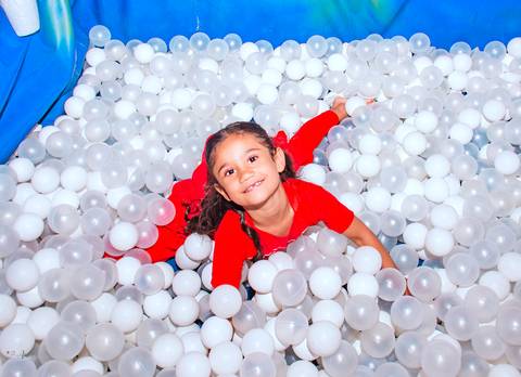 aniverdalaura_dolucasneto'