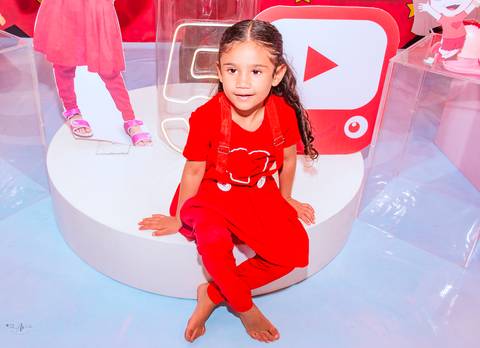 aniverdalaura_dolucasneto'