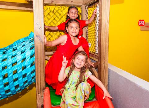 aniverdalaura_dolucasneto'