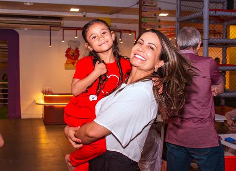 aniverdalaura_dolucasneto'