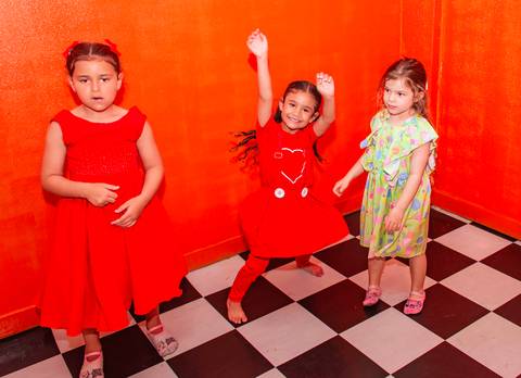 aniverdalaura_dolucasneto'