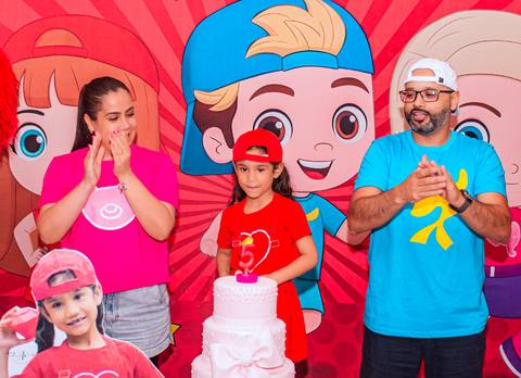 aniverdalaura_dolucasneto'