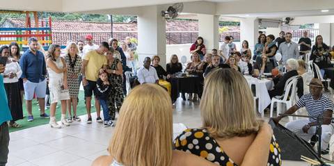 Fotografia de evento com homenagem'