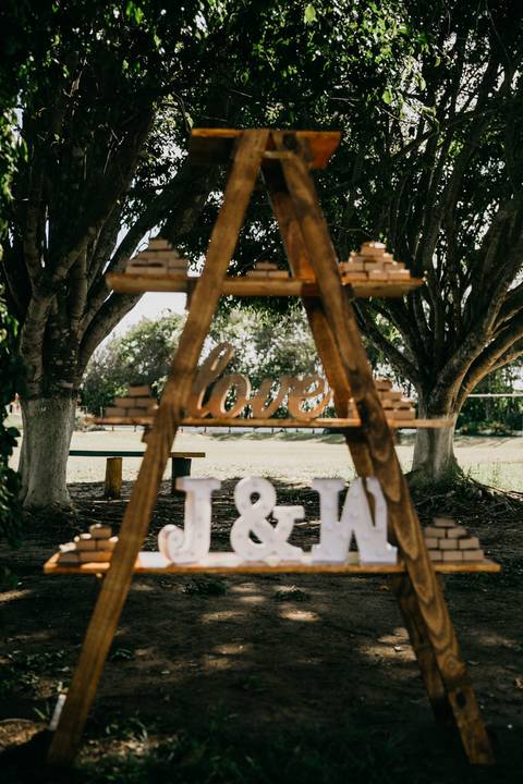'
