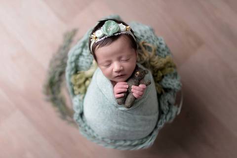 Ensaio newborn profissional em Santo André com bebê de 10 dias'