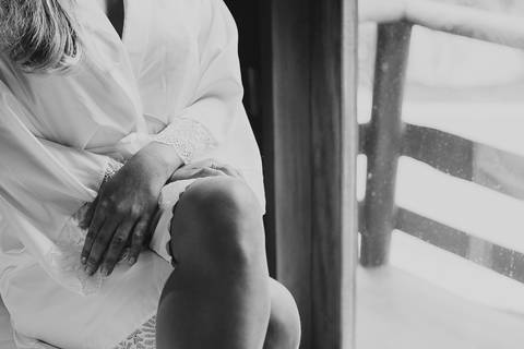 detalhes das mãos da noiva'