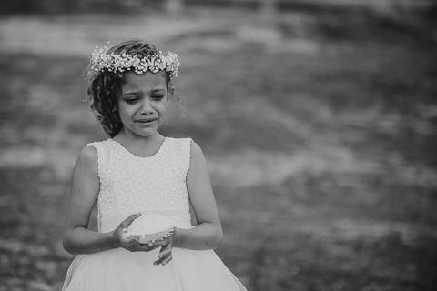 filha mais nova entrando emocionada'