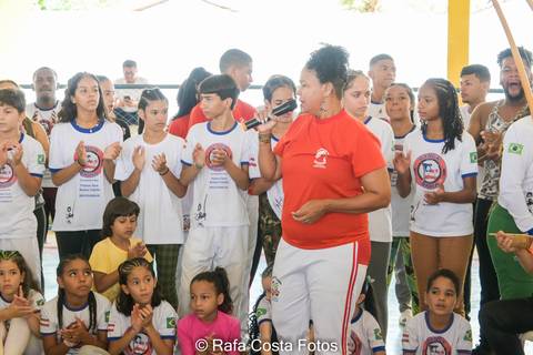 fotos capoeira, ginga bahia, serra dourada, oficina de capoeira com a mestra Alessandra guerreira'
