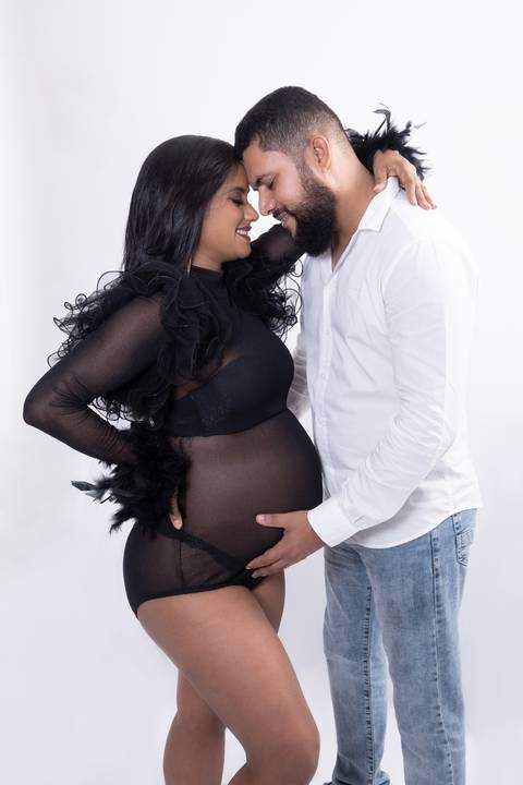 Ensaio em estúdio da gestante Lenice em Bom Jesus da Lapa '