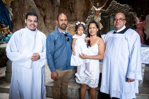 Batizado Gruta da Ressureição - Santuário do Bom Jesus da Lapa - Batizado Maria Cecília e Miguel - Fotógrafo Rafa Costa Fotos '
