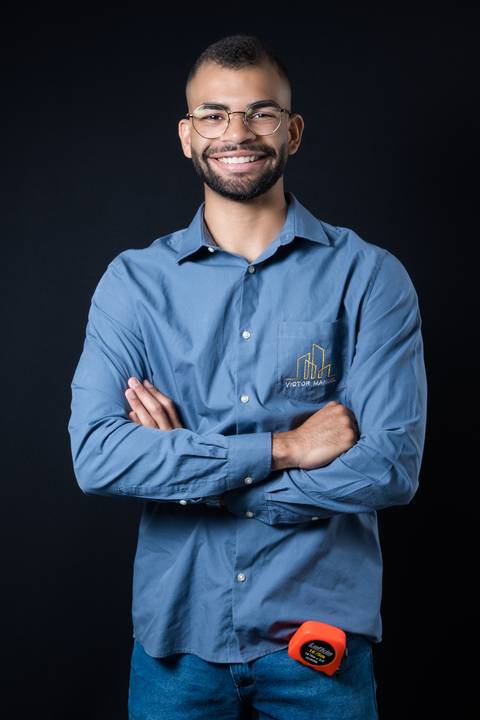 Ensaio Corporativo Victor Manuel - Engenharia Civil - Bom Jesus da Lapa - Ensaio Corporativo em Estúdio'