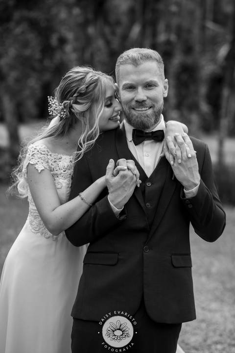 fotografo de casamento joinville paiol velho noiva noivo mini wedding noiva em casa deise evaristo fotografia ensaio casamento noivos externo campo'