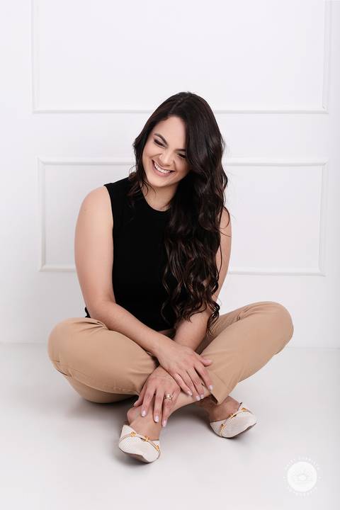 Mariana dermatologista joinville daisy evaristo retrato corporativo fotografia estudio fotos de perfil profissionais linkedin redes sociais perfil empreendedor'