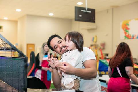 fotografo profissional em joinville aniversario infantil daisy evaristo apolo 3 anos com logo in festa buffet'