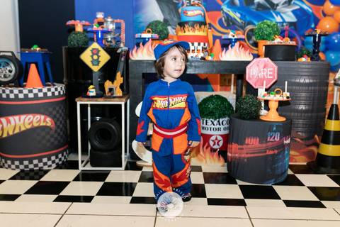 fotografo profissional em joinville aniversario infantil daisy evaristo apolo 3 anos com logo in festa buffet'