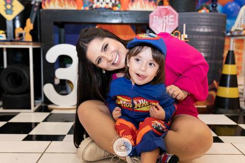 fotografo profissional em joinville aniversario infantil daisy evaristo apolo 3 anos com logo in festa buffet'