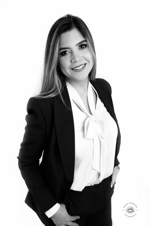 Letícia Portela Advogada imobiliaria daisy evaristo fotografia fotografo ensaio profissional estudio joinville retrato corporativo perfil profissional'