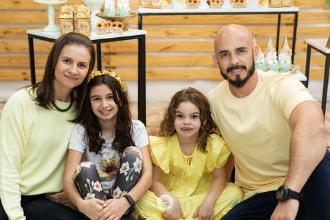 fotografo profissional aniversario  pinta e borda joinville decoração girassol luisa 11 anos'