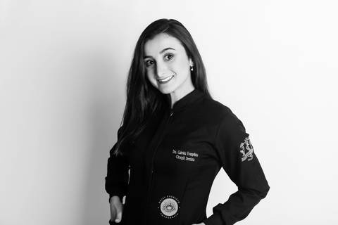 retrato corporativo perfil profissional estudio fotografia joinville dentista Gabriela Evangelista'