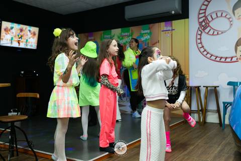 fotografo joinville, fotografo profissional, aniversario, fotografo de aniversario joinville, estudio de fotografia joinville, casa de festa carrossel festas, clara 8 anos'