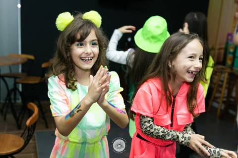 fotografo joinville, fotografo profissional, aniversario, fotografo de aniversario joinville, estudio de fotografia joinville, casa de festa carrossel festas, clara 8 anos'