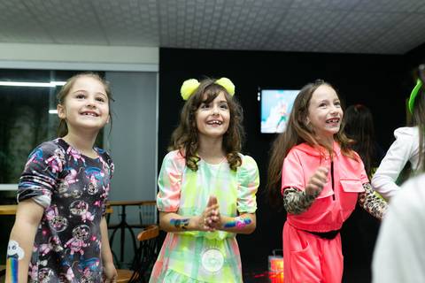 fotografo joinville, fotografo profissional, aniversario, fotografo de aniversario joinville, estudio de fotografia joinville, casa de festa carrossel festas, clara 8 anos'