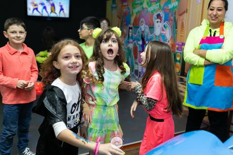 fotografo joinville, fotografo profissional, aniversario, fotografo de aniversario joinville, estudio de fotografia joinville, casa de festa carrossel festas, clara 8 anos'