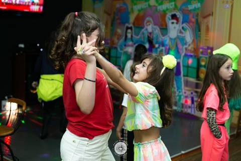 fotografo joinville, fotografo profissional, aniversario, fotografo de aniversario joinville, estudio de fotografia joinville, casa de festa carrossel festas, clara 8 anos'