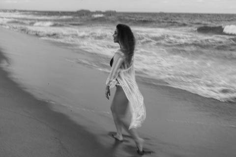 ensaio feminino daisy evaristo fotografia fotografo profissional praia protagonismo feminino joinville itapocu'