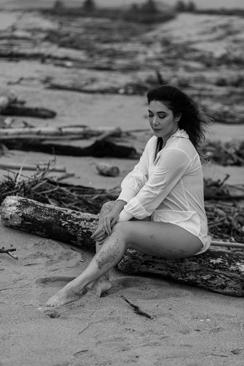 ensaio feminino daisy evaristo fotografia fotografo profissional praia protagonismo feminino joinville itapocu'