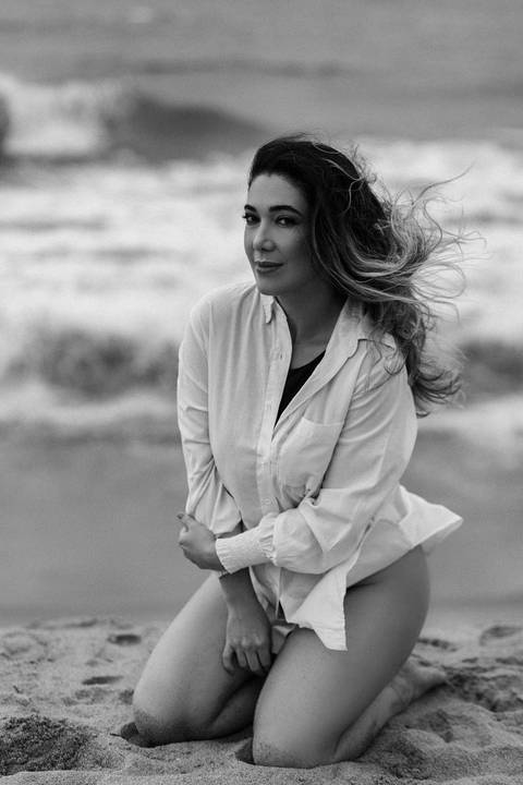 ensaio feminino daisy evaristo fotografia fotografo profissional praia protagonismo feminino joinville itapocu'