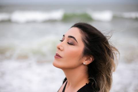 ensaio feminino daisy evaristo fotografia fotografo profissional praia protagonismo feminino joinville itapocu'