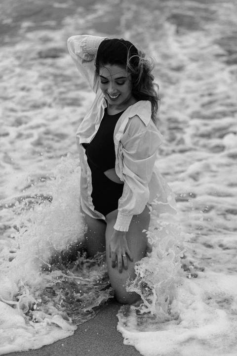 ensaio feminino daisy evaristo fotografia fotografo profissional praia protagonismo feminino joinville itapocu'