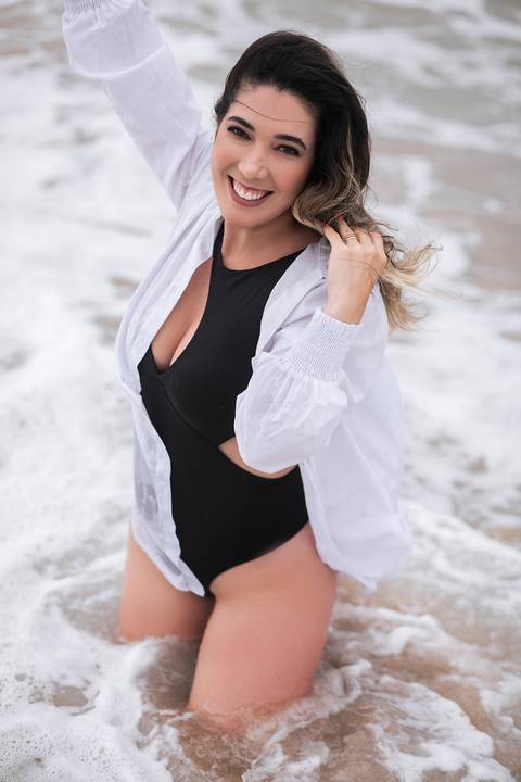 ensaio feminino daisy evaristo fotografia fotografo profissional praia protagonismo feminino joinville itapocu'