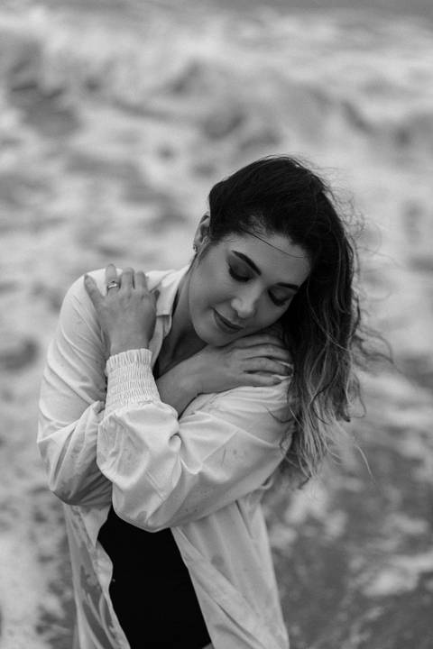 ensaio feminino daisy evaristo fotografia fotografo profissional praia protagonismo feminino joinville itapocu'