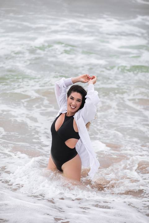 ensaio feminino daisy evaristo fotografia fotografo profissional praia protagonismo feminino joinville itapocu'