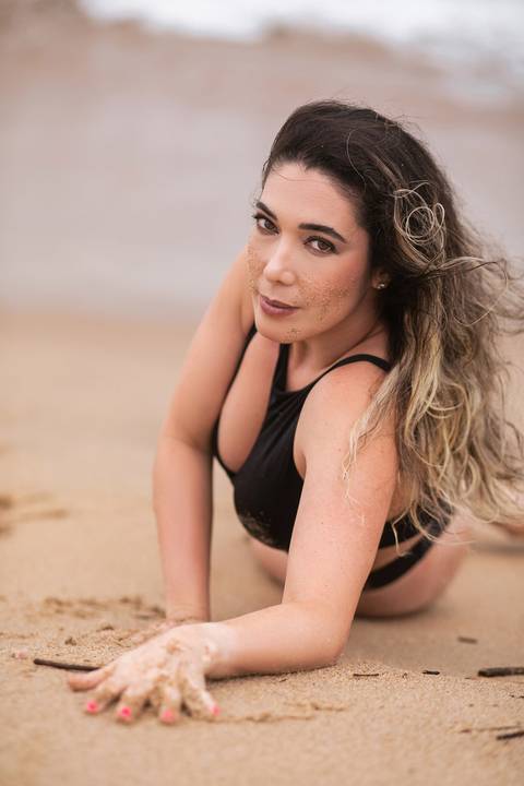 ensaio feminino daisy evaristo fotografia fotografo profissional praia protagonismo feminino joinville itapocu'