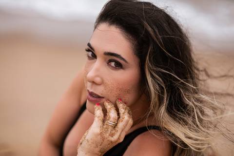 ensaio feminino daisy evaristo fotografia fotografo profissional praia protagonismo feminino joinville itapocu'