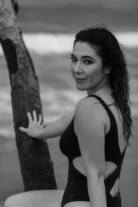 ensaio feminino daisy evaristo fotografia fotografo profissional praia protagonismo feminino joinville itapocu'