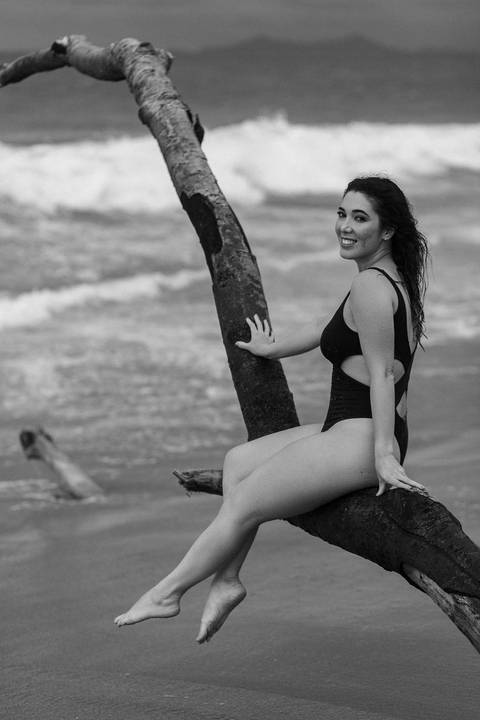 ensaio feminino daisy evaristo fotografia fotografo profissional praia protagonismo feminino joinville itapocu'