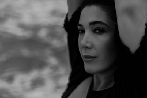 ensaio feminino daisy evaristo fotografia fotografo profissional praia protagonismo feminino joinville itapocu'