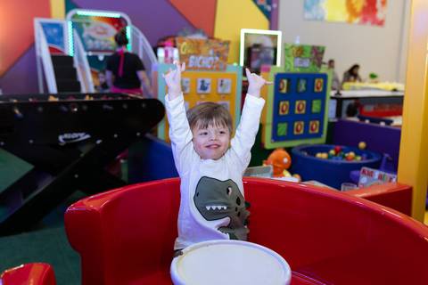 fotografo joinville, fotografo profissional, aniversario, fotografo de aniversario joinville, estudio de fotografia joinville, casa de festa festere joinville, in festa buffet joinville, Djennyfer Kock, Theodore 3 anos, dino baby'