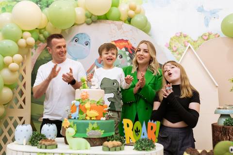 fotografo joinville, fotografo profissional, aniversario, fotografo de aniversario joinville, estudio de fotografia joinville, casa de festa festere joinville, in festa buffet joinville, Djennyfer Kock, Theodore 3 anos, dino baby'