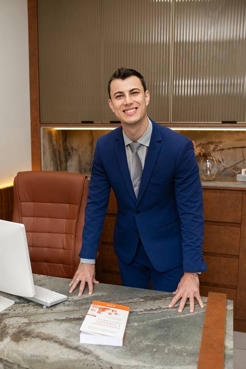 ThiagoSP_advogdo_joinville_retrato de perfil corporativo estudio fotografico linkedin redes sociais OAB'