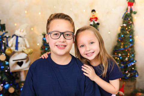 sessao ensaio natal estudio daisy evaristo fotografia sul joinville Alice Arthur Karina Diego 2023'