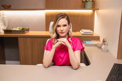 retrato coorporativo de perfil Pacheco e Cunha Advocacia Itajai advogado'