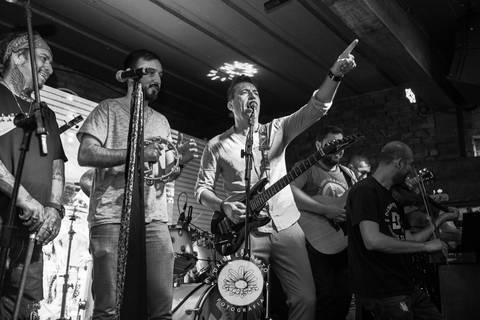 Geovani 50 anos Porao da Liga joinville banda brothers'