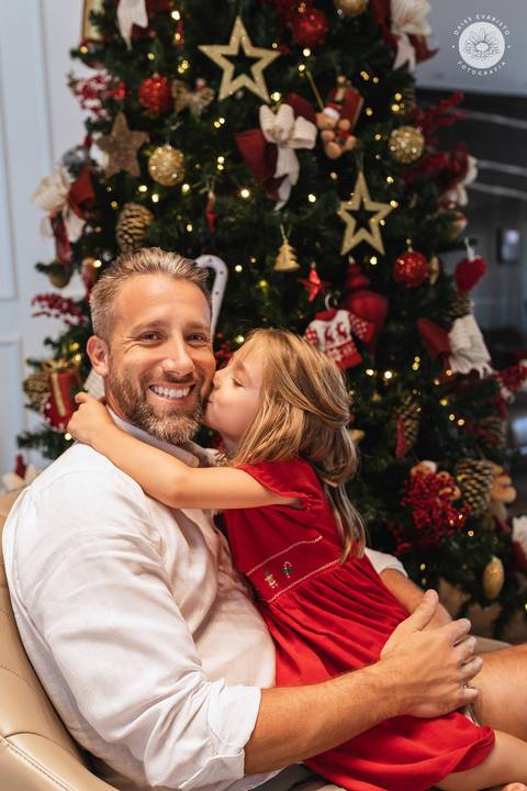 ensaio natal em casa familia ana samir carmel fotografo profissional joinville casamento aniversario fotografa estudio de fotografia'