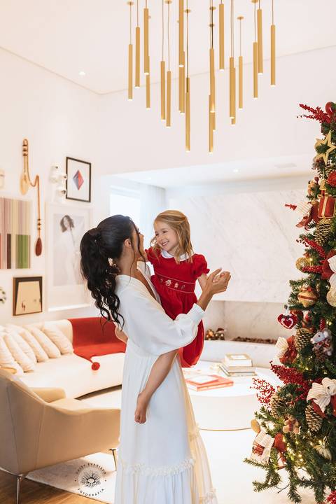 ensaio natal em casa familia ana samir carmel fotografo profissional joinville casamento aniversario fotografa estudio de fotografia'