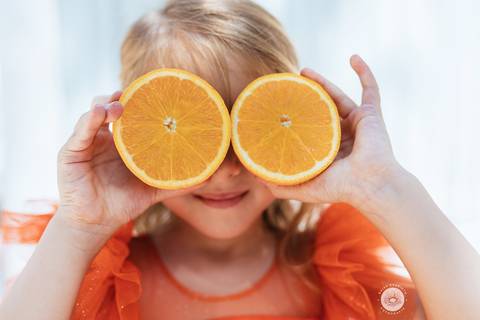ensaio natal em casa familia ana samir carmel fotografo profissional joinville casamento aniversario fotografa estudio de fotografia cAFE brunch laranja'